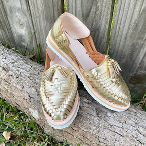 ALL SIZES Huarache Sandal, Boho shoes, Hippie Vintage shoes, Mexican Huaraches, Colorful Huaraches, Stocking Stuffer