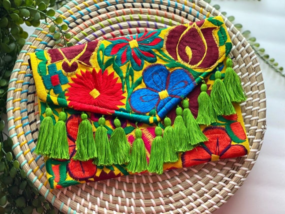 Mexican embroidered clutch deals