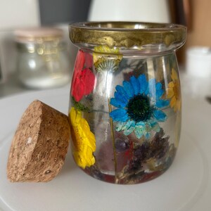 Handmade resin colourful real dried flower pot with cork lid - discounted