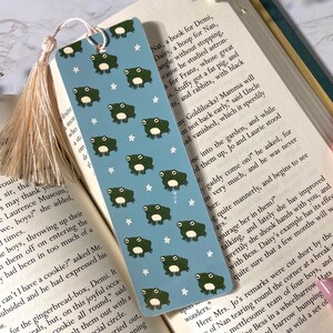 Cute Happy Green Frogs Bookmark