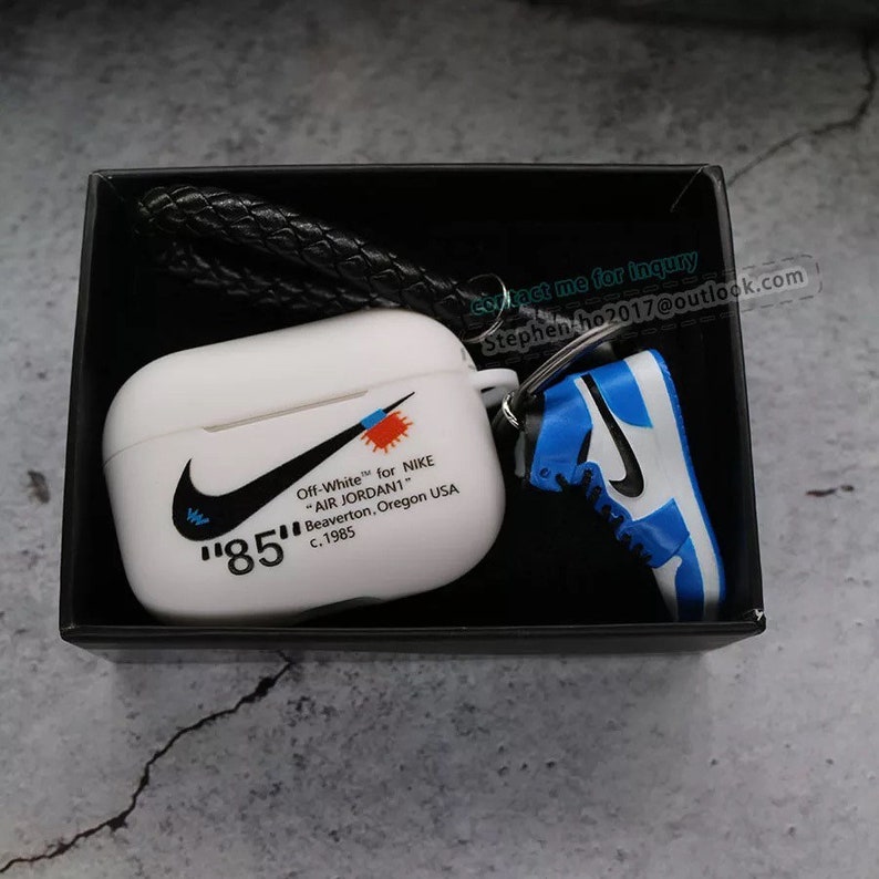 Airpod case with mini sneaker keychain for AirPod pro Etsy