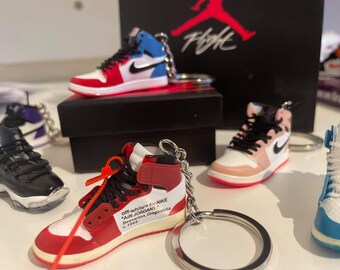 mini sneaker shop