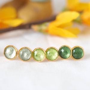 Green stud earrings, real gold plated small 8 mm stud earrings, gift for mother or daughter, stud earrings for everyday life and for office