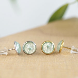 Turquoise green stud earrings, aquamarine earrings studs in silver and gold, 8 mm stainless steel stud earrings, gift for mother or daughter