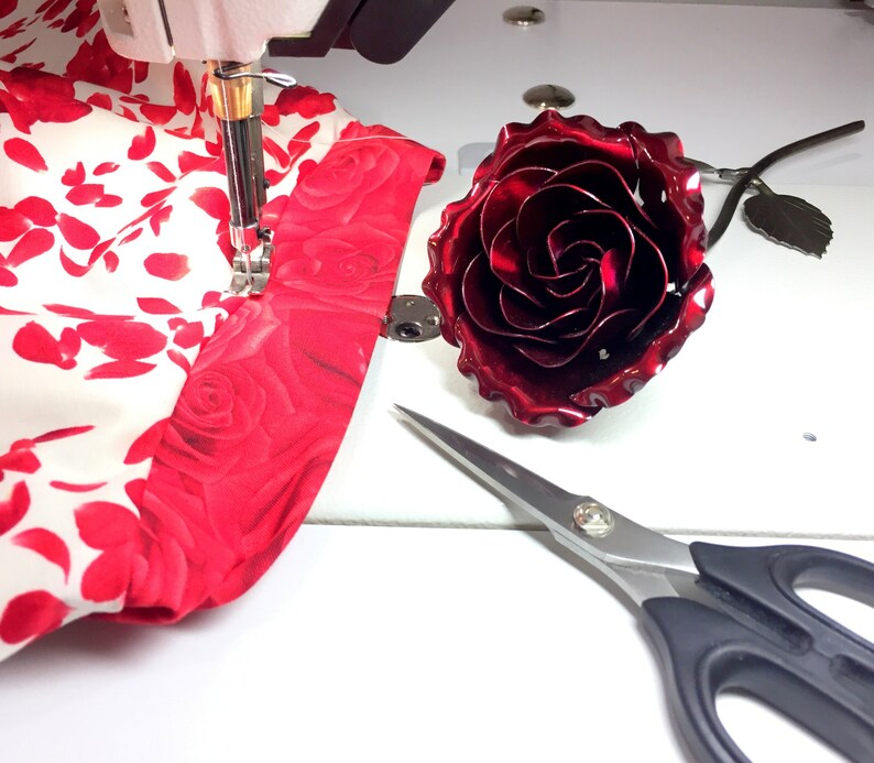 Girls Off White Skirt with Rose petals \u2022 Girls Half Circle Skirt \u2022 Toddler Skirt \u2022 Party Skirt Ages 3-4