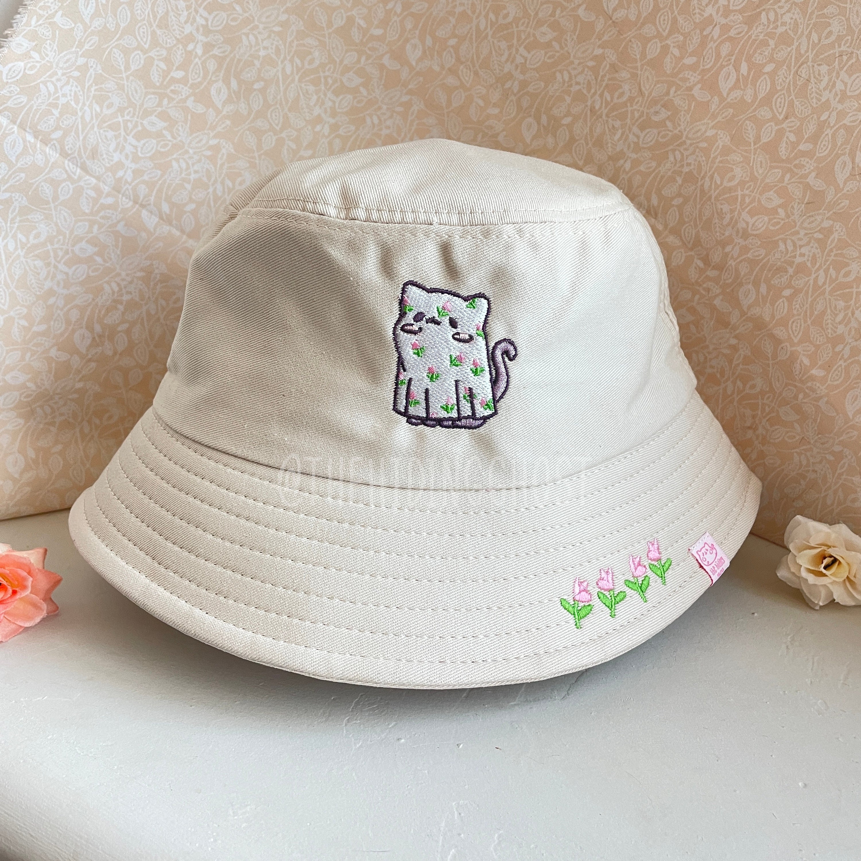 Beige Cat Sheet Ghost Bucket Hat 