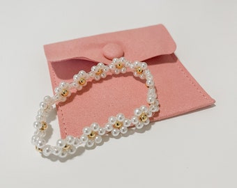 Daisy Beaded Pearl Bracelet