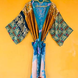 Kimono vintage de seda estilo sari, cardigã longo patchwork