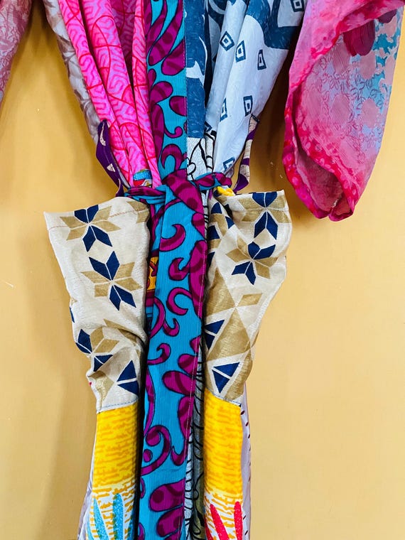 Patchwork Silk Sari Kimono Robe – Lightweight Art… - image 5
