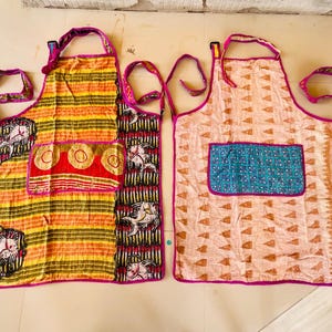 Grembiule Kantha Patchwork fatto a mano, grembiule da cucina in cotone trapuntato assortito, grembiule da cucina boho con tasca, grembiule vintage in cotone fatto a mano, regalo