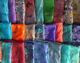 Mixed Kantha Silk Scraps – 40 Recycled Indian Sari Pieces for Patchwork & Craft