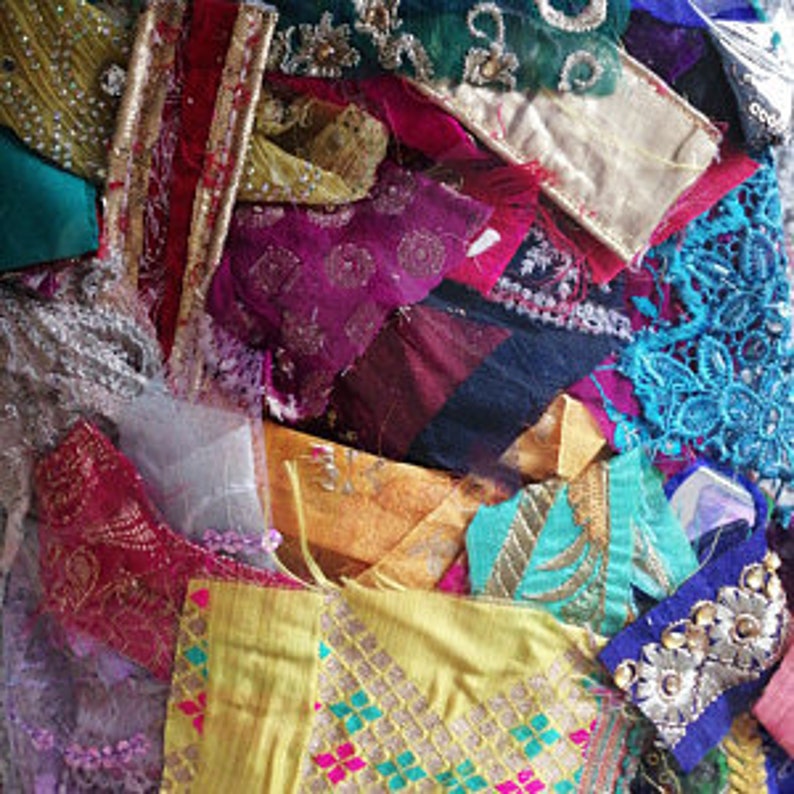 1 kg Vintage silk saree Handmade border patches Boho silk patches,Indian Sari Fabric Swatches Boho Bohemian Junk Silk Sari Lace Trimmings