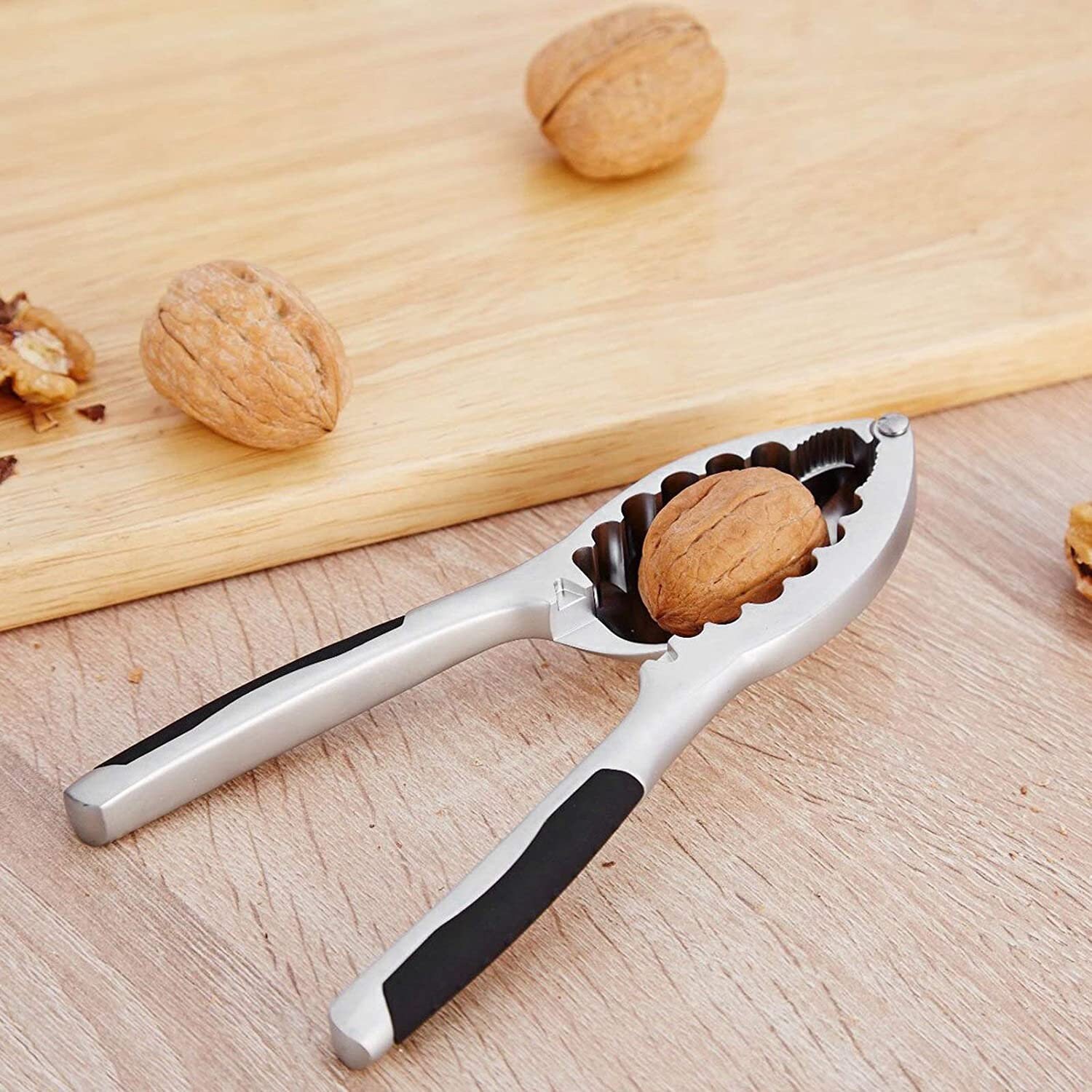 Deluxe Nut Cracker Walnut Cracker Super Heavy Duty Shell Cracker