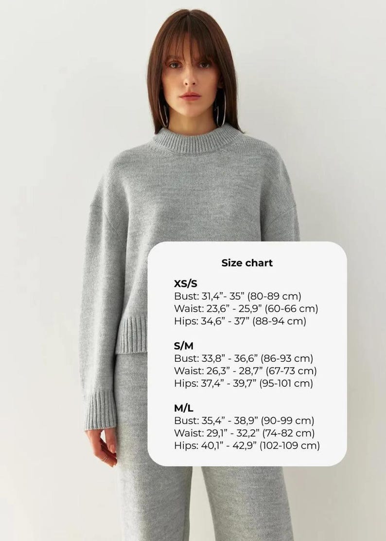 May include: Size chart for a sweater with measurements in inches and centimeters. XS/S: Bust 31.4"-35" (80-89 cm), Waist 23.6"-25.9" (60-66 cm), Hips 34.6"-37" (88-94 cm). S/M: Bust 33.8"-36.6" (86-93 cm), Waist 26.3"-28.7" (67-73 cm), Hips 37.4"-39.7" (95-101 cm). M/L: Bust 35.4"-38.9" (90-99 cm), Waist 29.1"-32.2" (74-82 cm), Hips 40.1"-42.9" (102-109 cm).