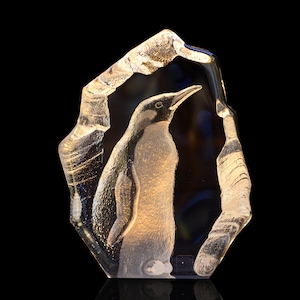 Crystal Pinguin sculpture by Mats jonasson,Glass art,Glass Sculptures & Figurines