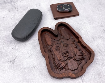 German Shepherd Gifts, German Shepherd Mom, Gift for Dog Mom, Wood Dog Tray, Birthday gift for dog lover, new dog owner gift, GSD, Decor