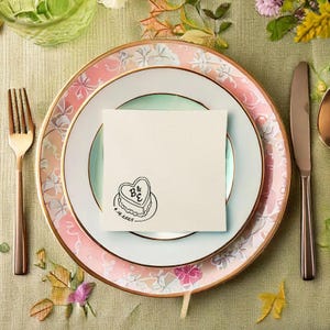 Servilleta de cóctel con forma de corazón retro personalizada para bodas y fiestas.
