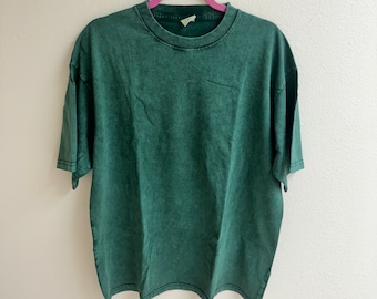 Oversized Acid Wash Shirt: Vintage Style Stone Washed Tee