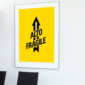 Alto kruchy plakat, alto kruchy, pudełko kartonowe, strzałka w górę, włoski, etykieta ostrzegawcza