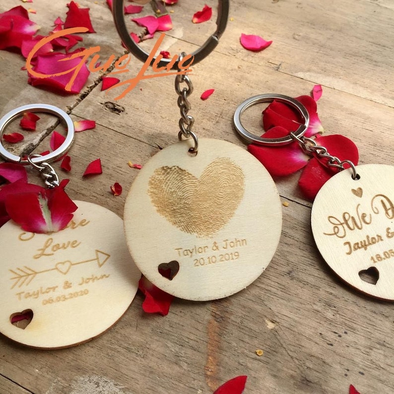 Rustic Wedding Gifts 10pcs Personalized Wood Key Chain Wedding Party Favors Souvenirs for guests,Key Tag Custom Engraved Wooden Key chain