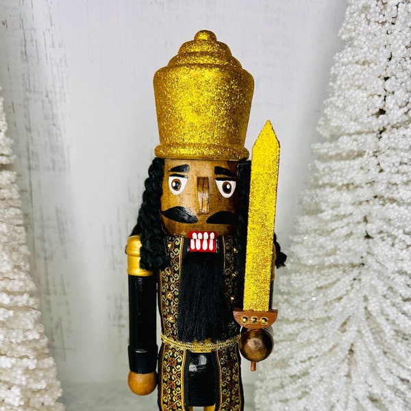 Wood Cat Nutcracker main image 0