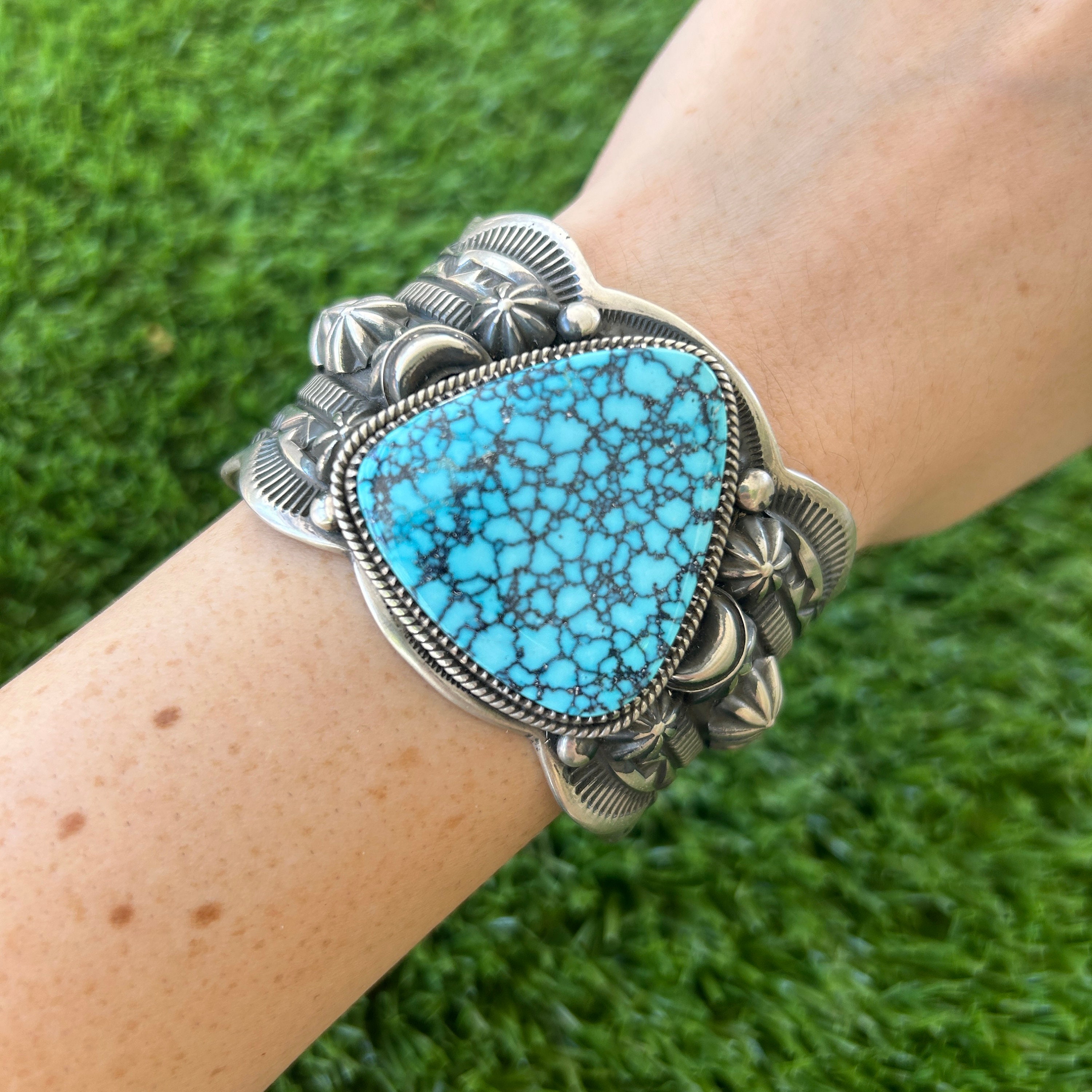 Tight Intense Spider Matrix Vintage Navajo Turquoise Native American Jewelry Silver Bracelet Tight Intense Spider Matrix Vintage Navajo Turquoise Native American Jewelry Silver Bracelet