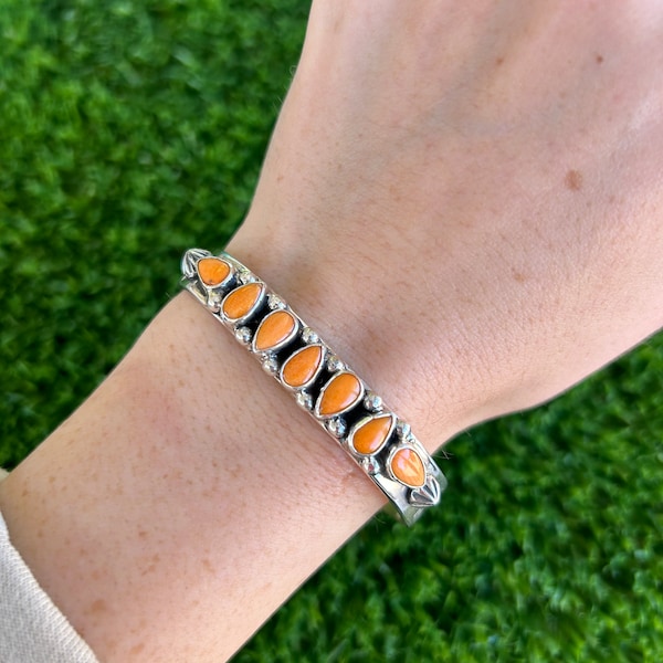 Orange Spiny Oyster 7-Stone Row Stacker Cuff Handmade Navajo Linda Yazzie