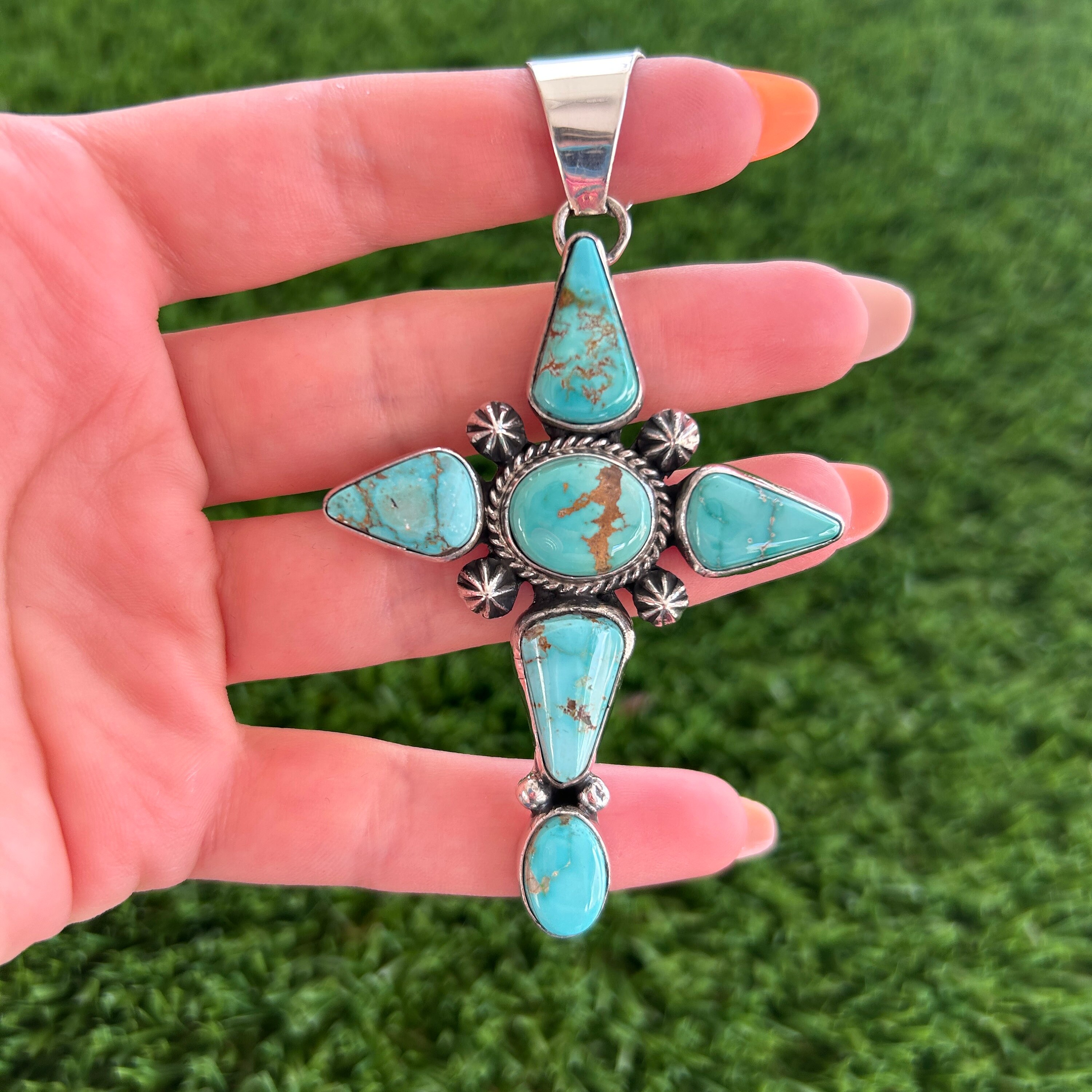ターコイズ LFC×Linda Yazzie Royston Linda Yazzie | Product categories | Turquoise Direct