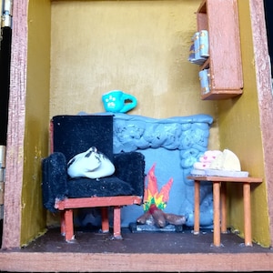 Cigar box fireside diorama image 1