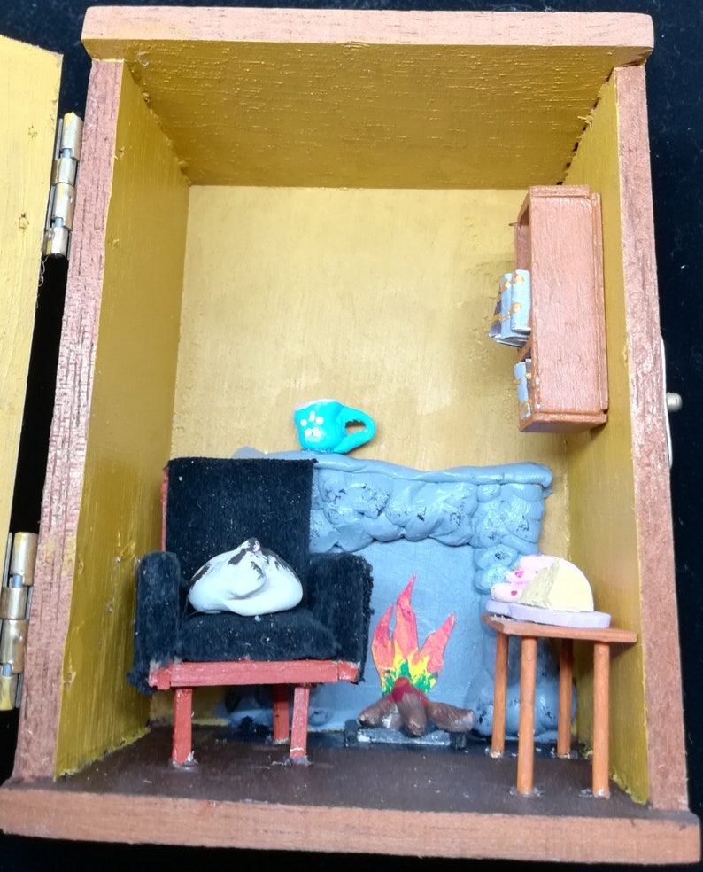 Cigar box fireside diorama image 5