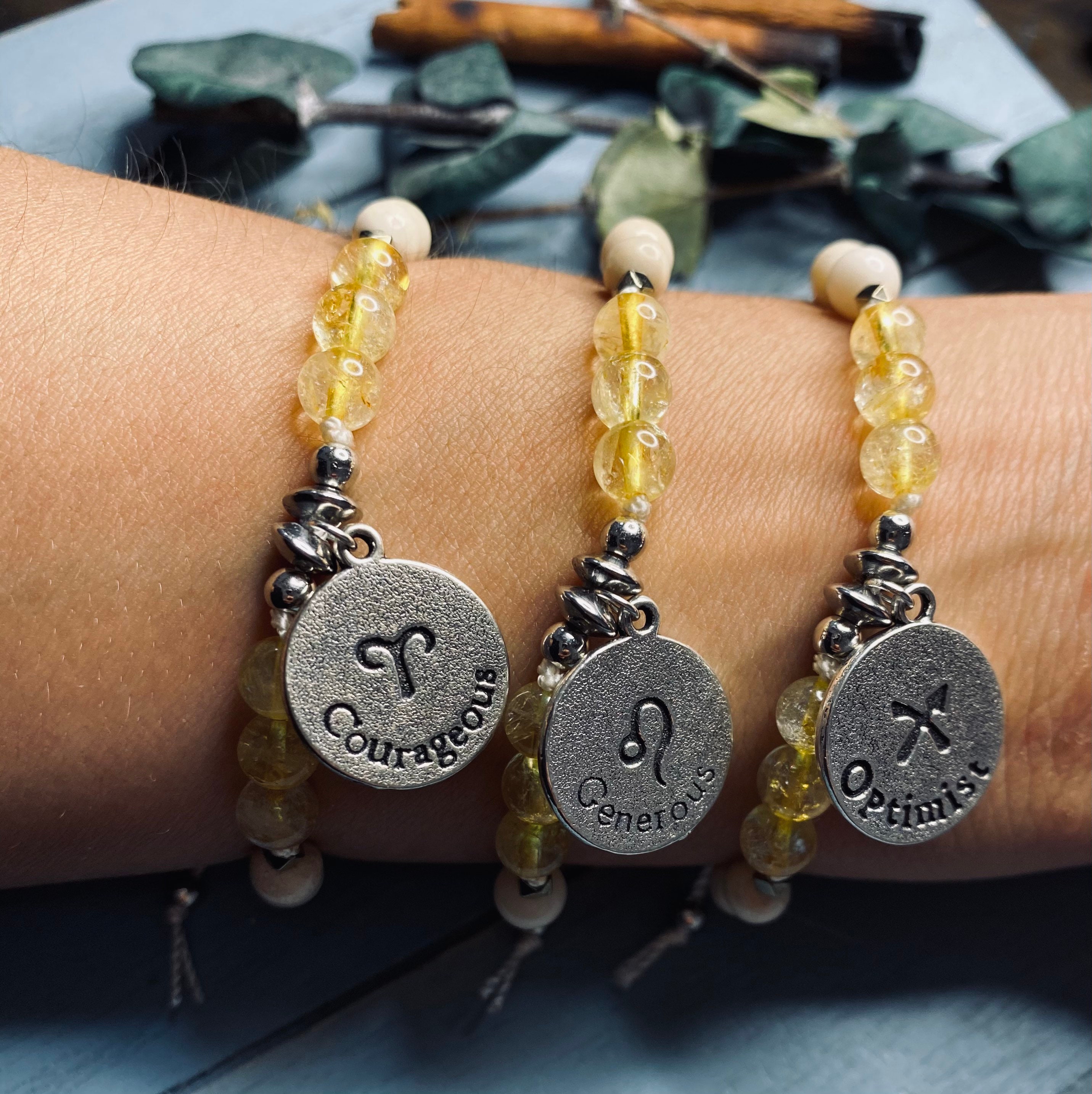 Bracciale Charm Ovale Citrino Verde &ndash; Argento Placcato &ndash; Regalo Donna &ndash; 9 Gemme Lab Create