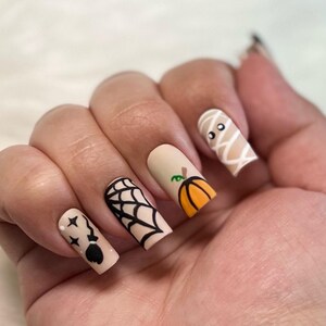 Halloween Nails! Pumpkins | Ghosts | Spiders Press On Nails