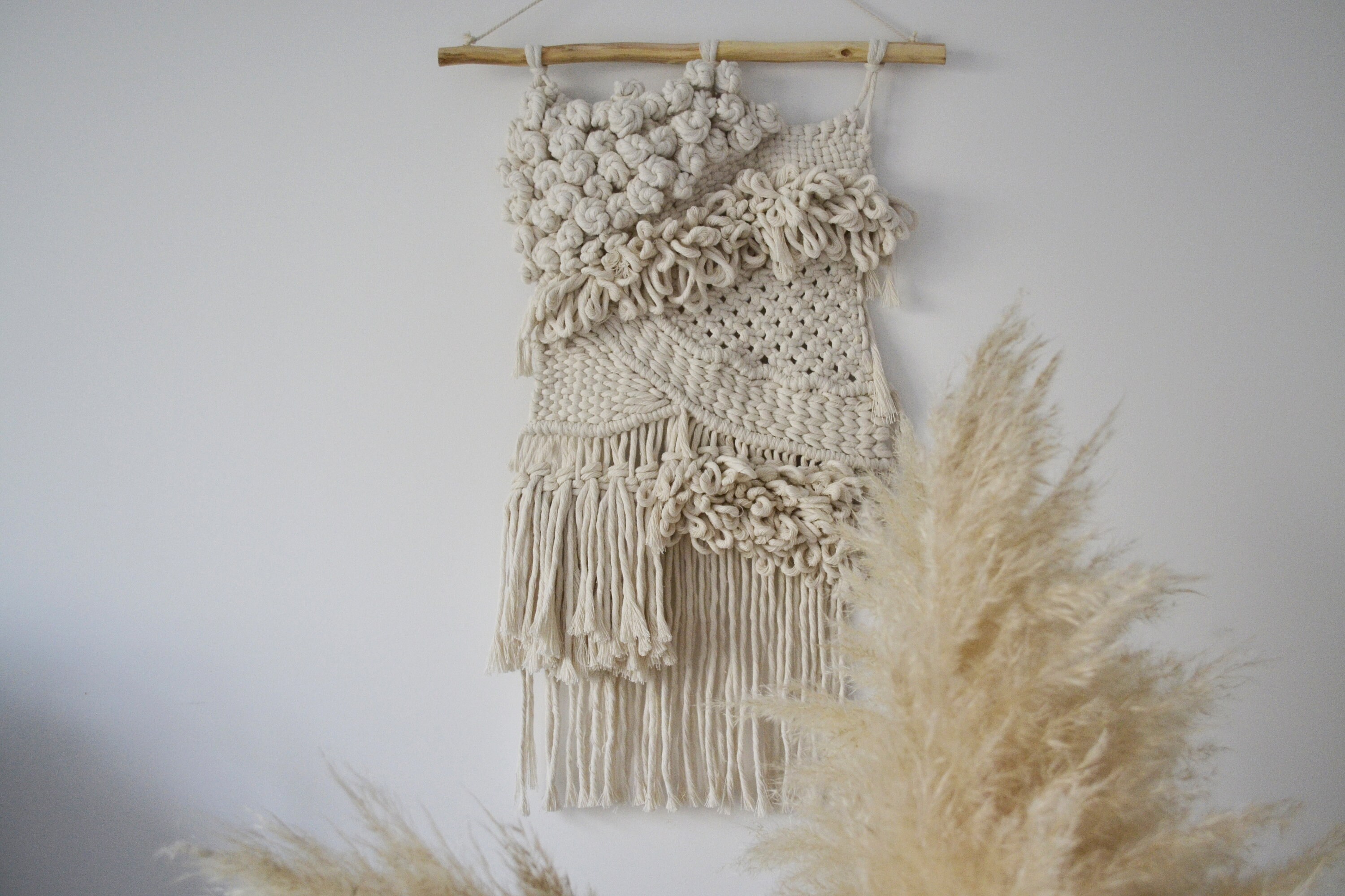 Thea - Suspension Murale Tissage et Macramé