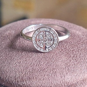 Anello di San Benedetto in argento, anello con medaglia di San Benedetto a doppia faccia, anello cattolico, anello del santo patrono, anello di San Benedetto in argento sterling 925