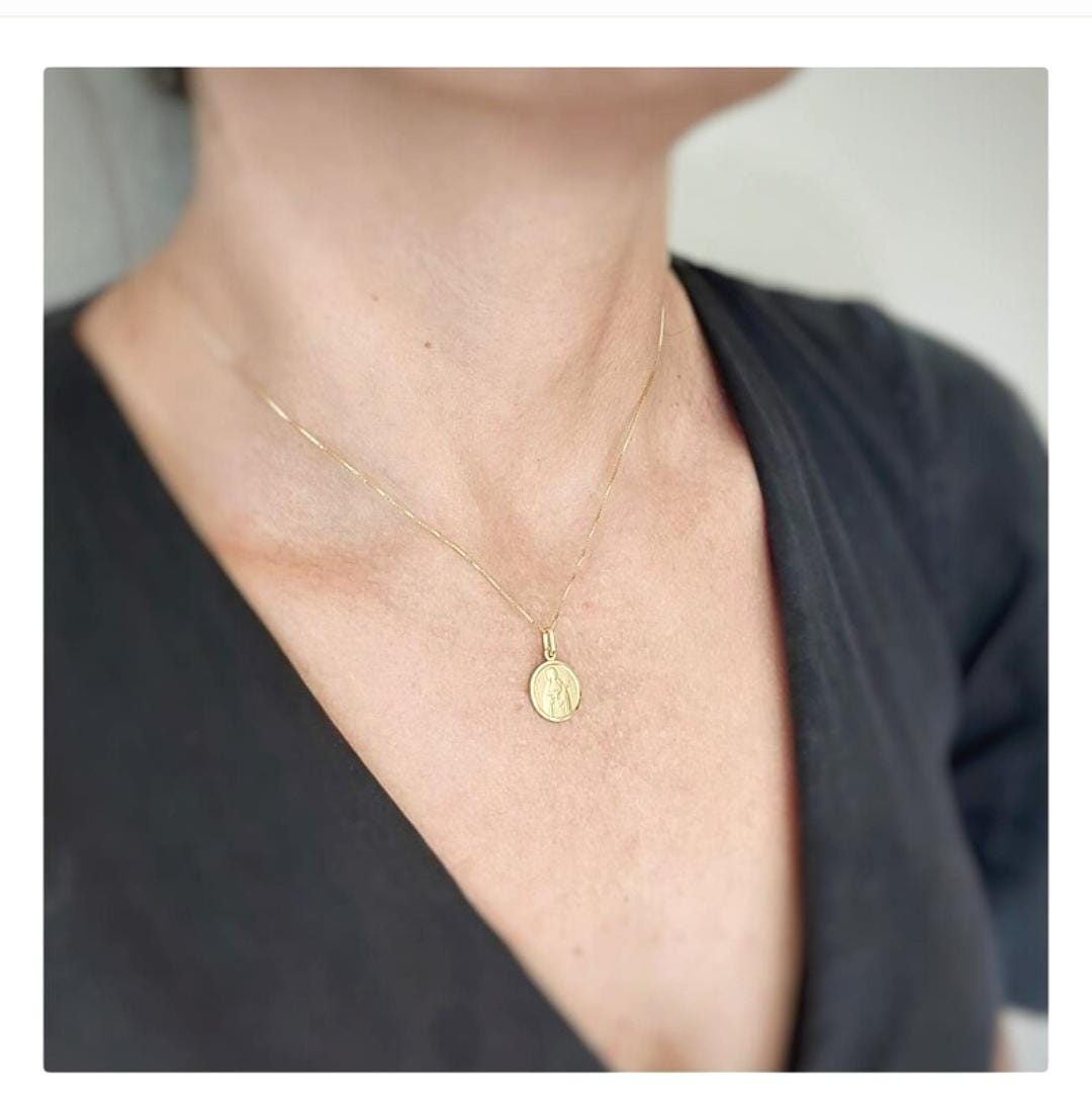 St Lucia 15 Mm Medal, St Lucia Necklace, Gold Coin Necklace, 18 K Gold  Plated Medal, Catholic Gifts, Blind Patroness