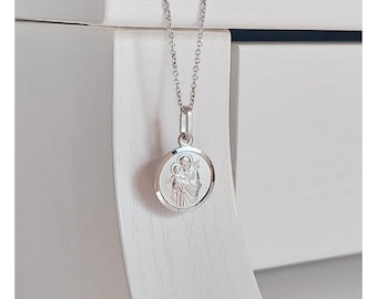 St Joseph 13 mm medal,Sterling silver 925 medal,St Joseph necklace,Patron Saint,Protector of the family, Patrons of fathers,San José medalla
