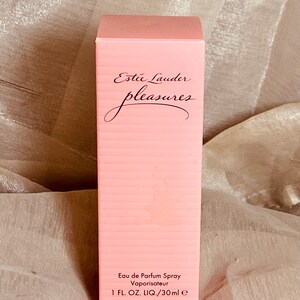 Vintage Estée Lauder Pleasures 1 FL.OZ./30ml Eau de Parfum Spray image 3