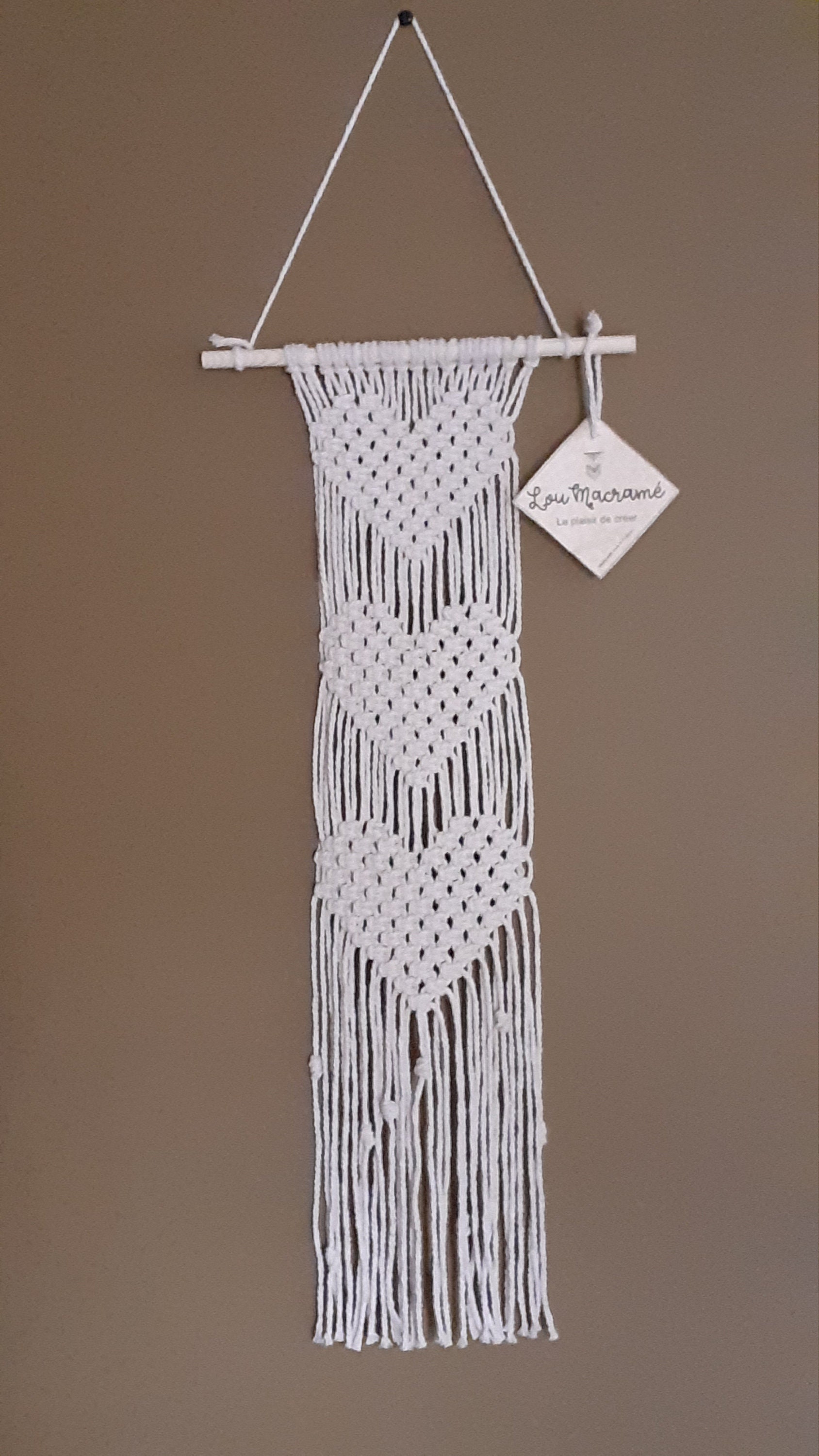 Décoration Murale en Macramé 3 Coeurs