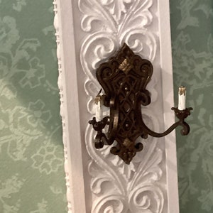 Vintage-Style Candle Wall Sconce (1:12 scale for your dollhouse)