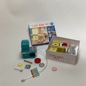 Easy-Bake-Oven for your dollhouse! (+ 8 pieces plus box - 1:12 scale miniature)