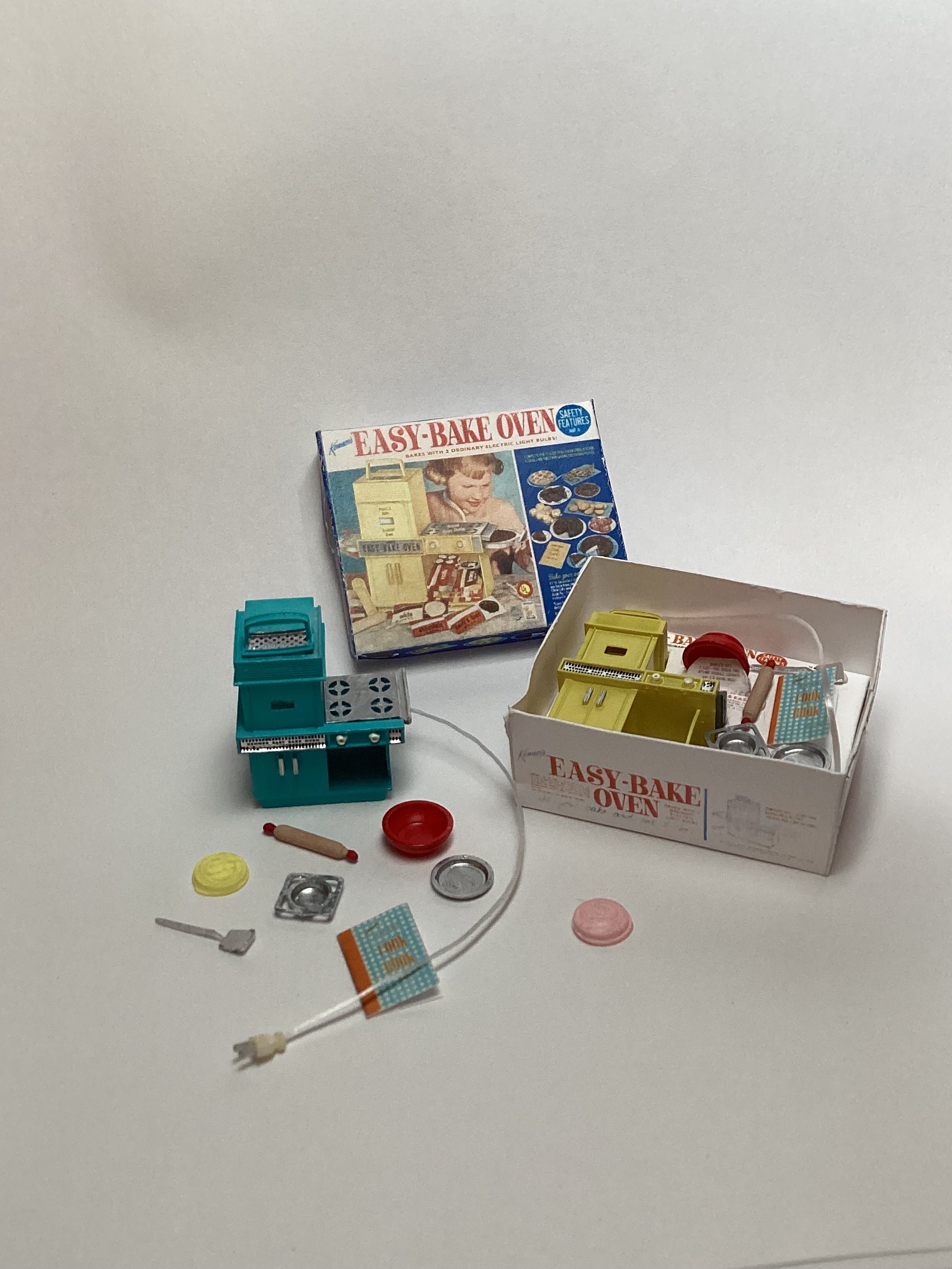 1/6th Scale Easy Bake Oven Box Set 