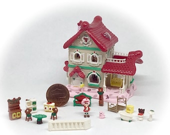 NEW! Little Strawberry Shortcake's Berry Happy Home w/accessories (1:12 scale miniature)