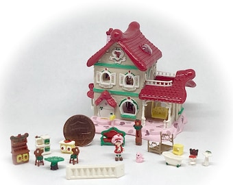 MADE-TO-ORDER - Little Strawberry Shortcake's Berry Happy Home w/accessories (1:12 scale miniature)