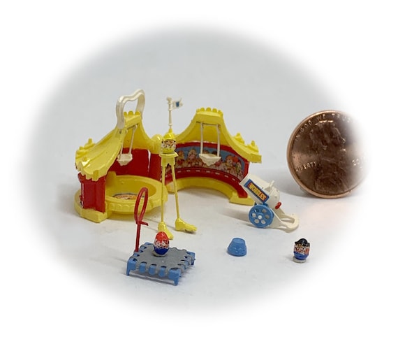 Made-to-order - CUTE 8-piece Wobbles Circus Tent Miniature Playset