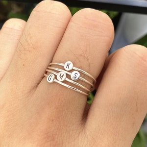 Anel inicial personalizado de prata 925, anel inicial personalizado, anel de letra de prata, joias com nome mínimo, ideia de presente