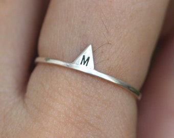 925 silver triangle ring,custom Dainty Initial Ring,personalized letter ring,minimalist jewelry