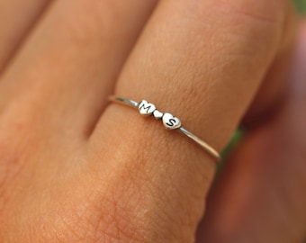 Bague initiale coeur personnalisée en argent sterling - Bague amour personnalisée