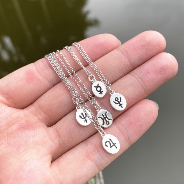 custom planet necklace,925 silver Space planets necklace,solar system necklace,silver galaxy necklace,pluto necklace,venus necklace