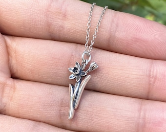Collana con fiori di narcisi in argento 925