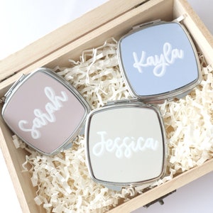 Square Personalised Compact Mirror | Bridesmaid Proposal Gifts | Maid of Honour Gift | Flower Girl Gift | Mother's Day Gift